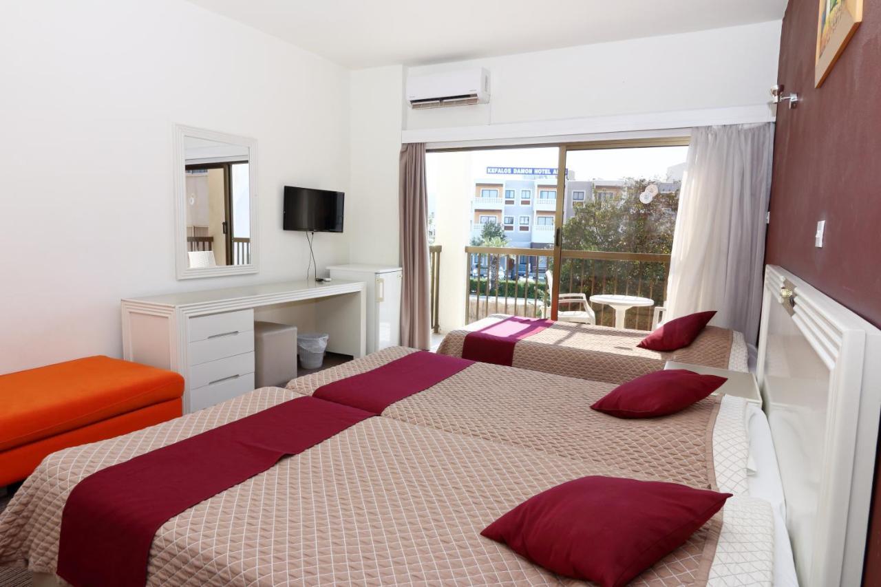 King'S Hotel Paphos Exteriör bild