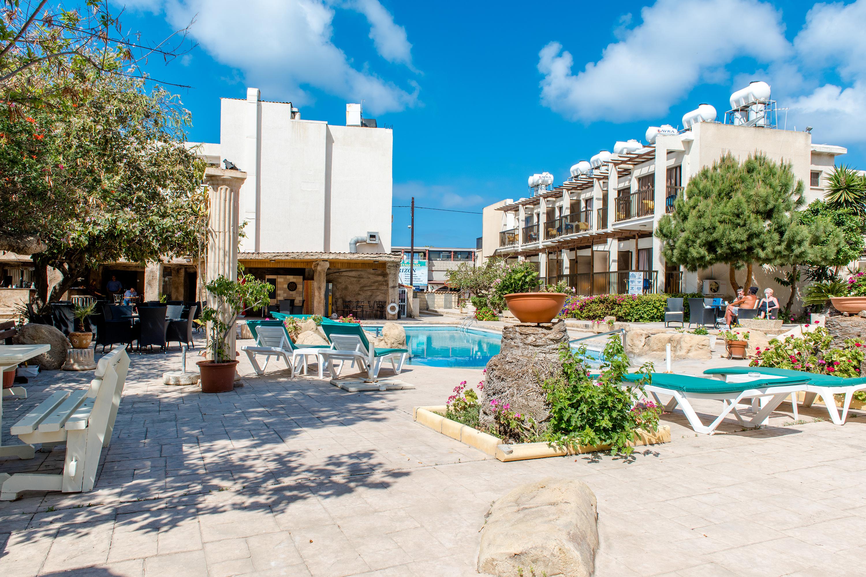 King'S Hotel Paphos Exteriör bild